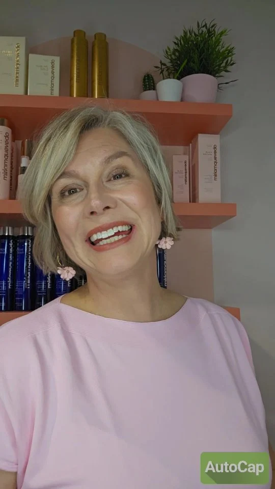 Last van haaruitval, dunner wordend haar of een onrustige hoofdhuid (zoals psoriasis, eczeem, rosacea of vet haar)?
Dan is onze Miriam Quevedo Scandag iets voor jou.

We analyseren jouw hoofdhuid met een gespecialiseerde hoofdhuidscanner en stellen een gepersonaliseerd behandelplan op met Miriam Quevedo producten voor thuis.

Gun je hoofdhuid de zorg die het verdient, want gezonde haren beginnen bij een gezonde hoofdhuid.

Inschrijven kan via de nieuwsbrief.
Plaatsen zijn beperkt, dus wees er snel bij.

#scalptreatment #miriamquevedo #haaruitval #hoofdhuidverzorging #dunnerhaar #psoriasis #eczeem #gezondeharen #allureskincare #hoofdhuidscan